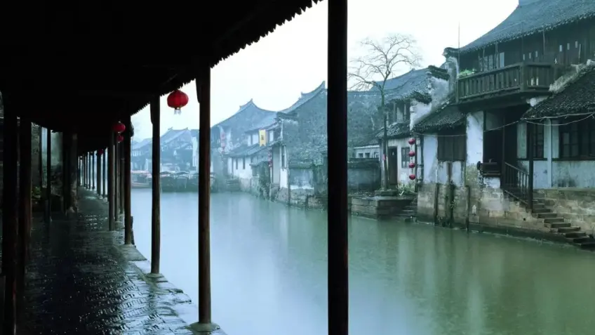 雨中西塘烟雨长廊景色