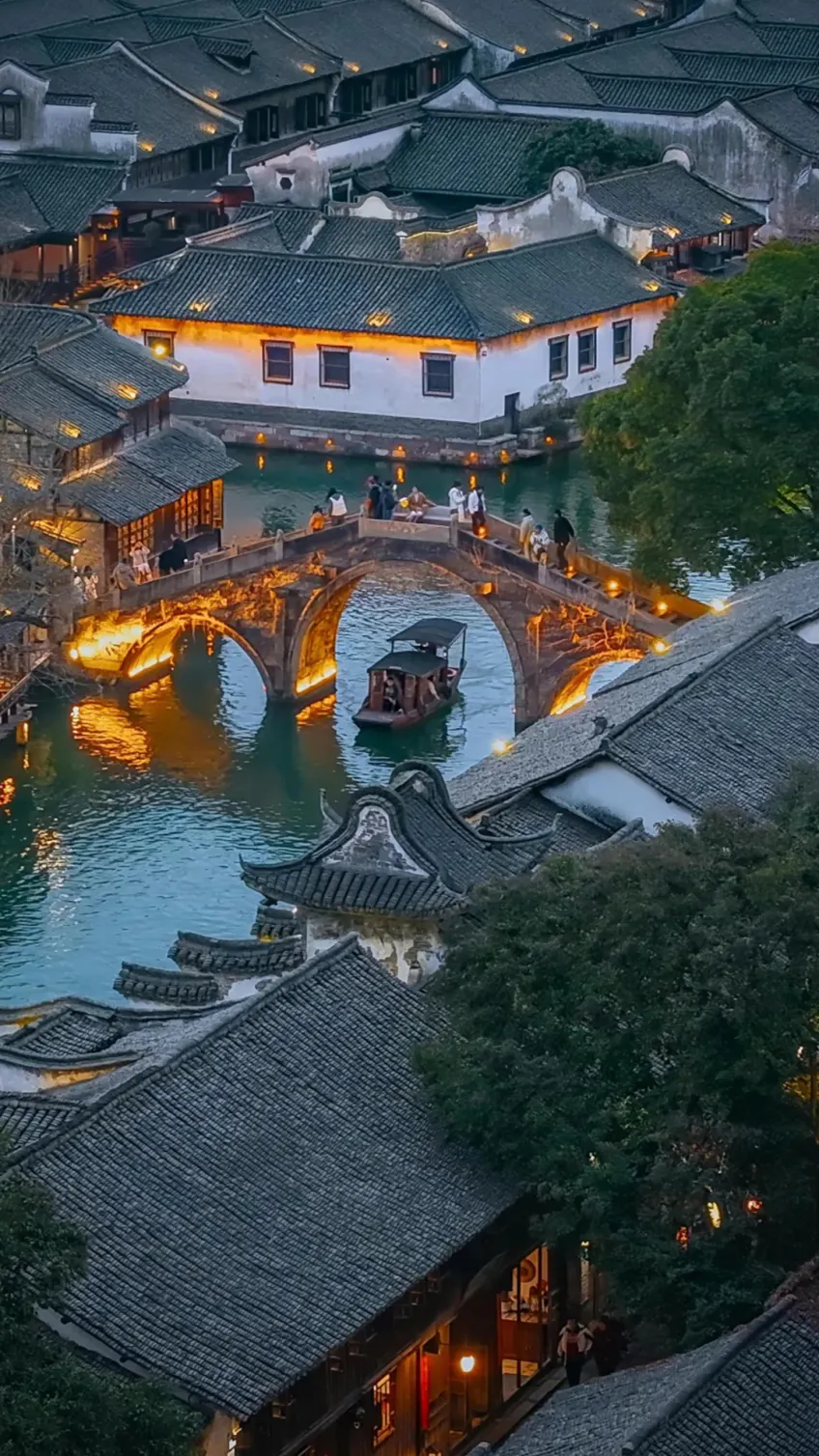 乌镇西栅古镇夜景全览