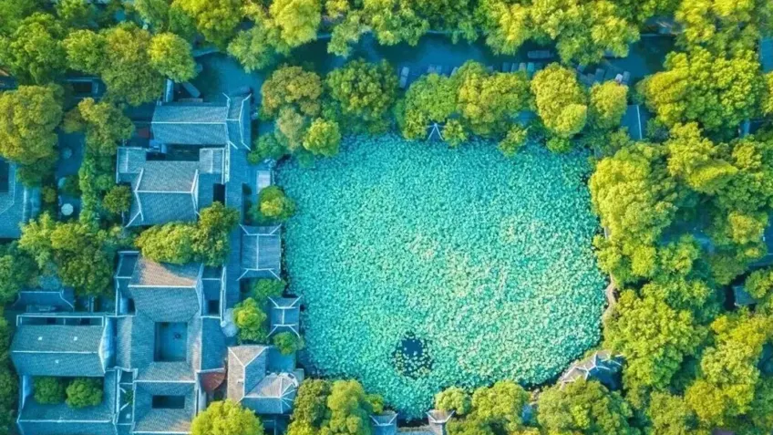 小莲庄旁刘宅亭台水榭景致