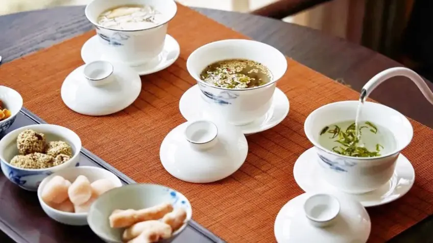 南浔三道茶盖碗冲泡与点心拼盘
