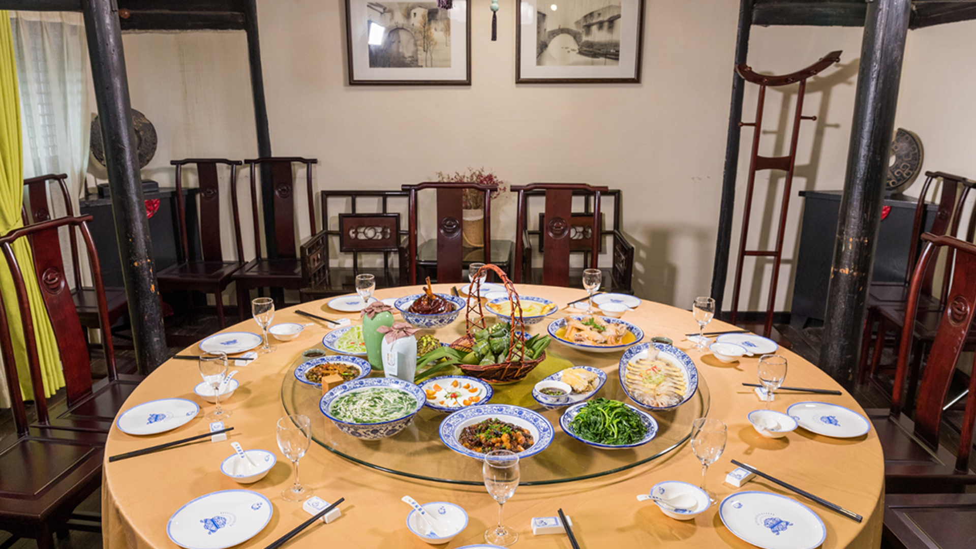 周庄美食攻略来啦！带你体验富甲天下的沈万三盛宴，品味回归本真的风雅美宴
