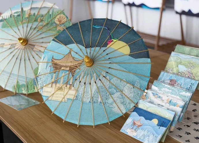 宋城西湖绸伞