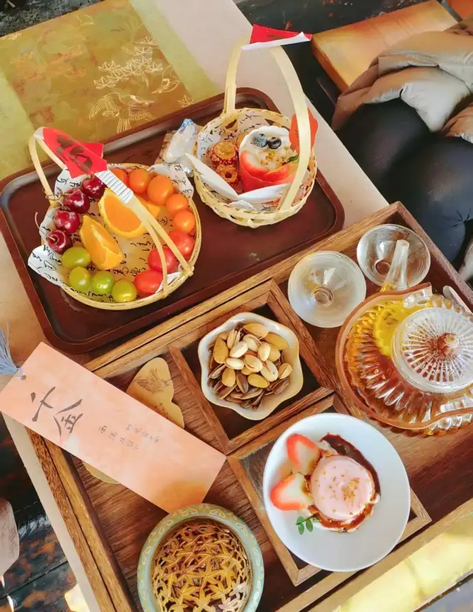 摇橹船美食