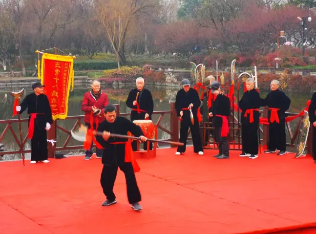 五常十八般武艺鼓手伴奏长刀对演
