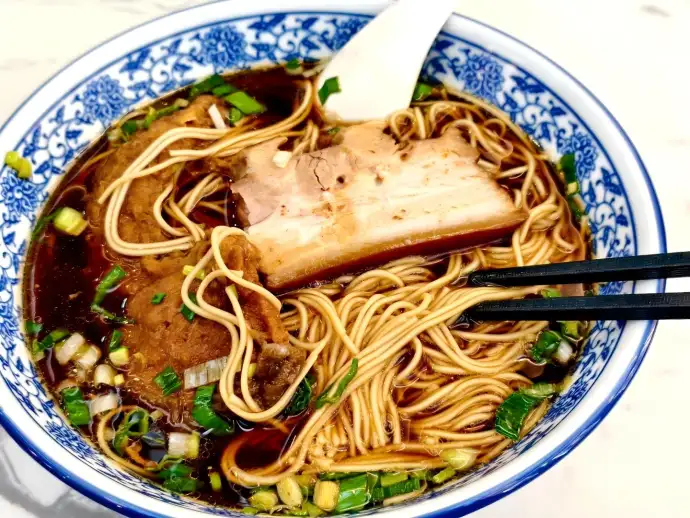 焖肉面