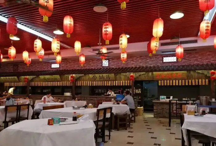 砂鍋居室內堂食大廳