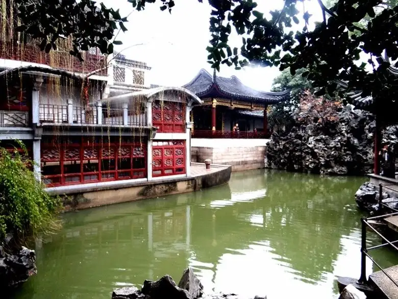 苏州狮子林石舫临水建筑