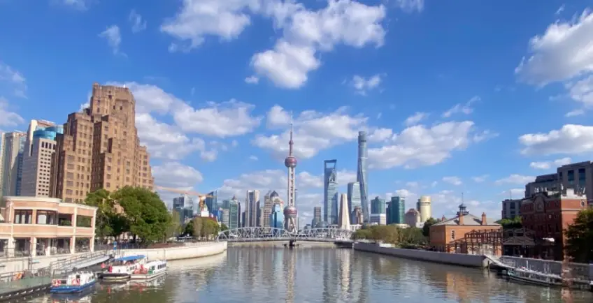 苏州河外白渡桥与东方明珠