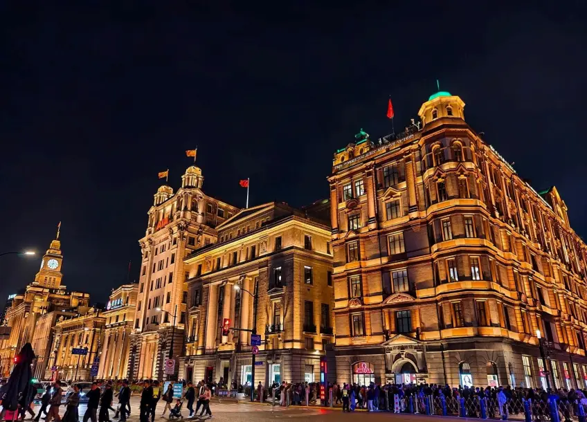 外灘萬國建築群夜景燈火全景