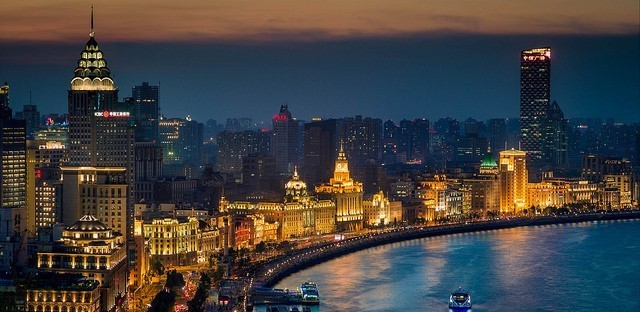 2天1晚上海游玩攻略带你玩转上海南京路外滩，深度逛吃指南完美邂逅魔都日夜