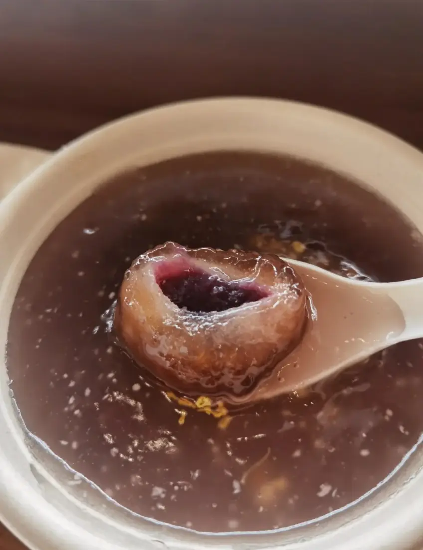 扬州冬日藕粉圆子甜汤特写