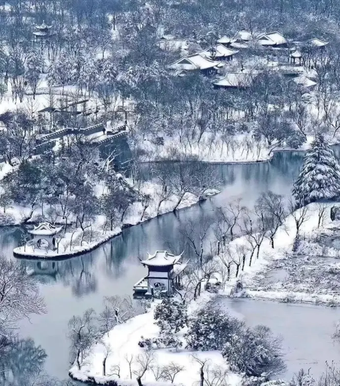 梅岭