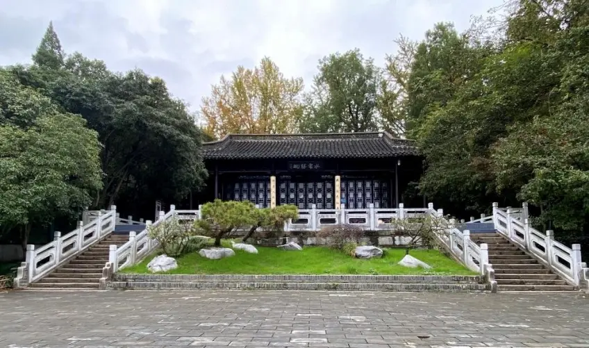 瘦西湖水云胜概厅堂横图