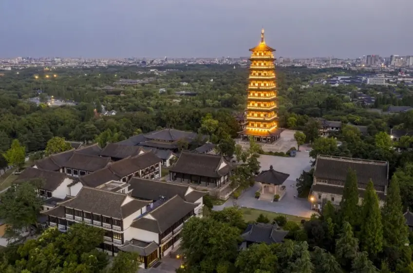 福慧精舍庭院建筑与绿植外景