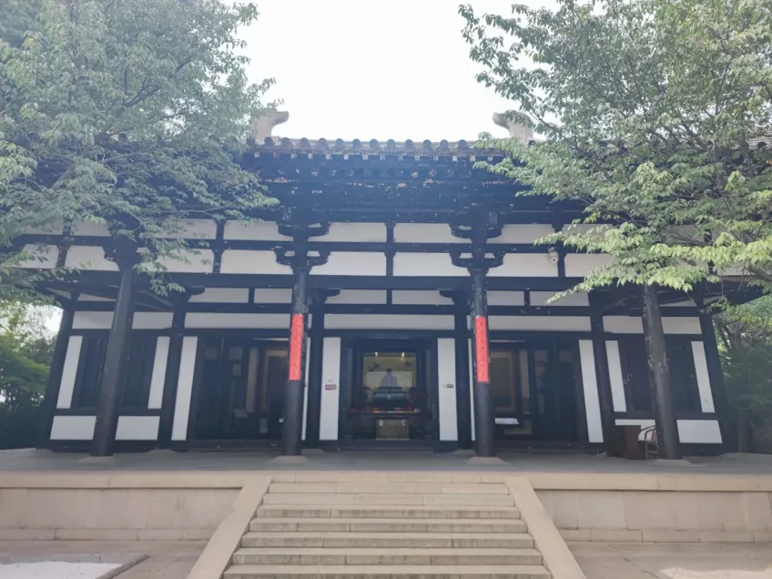 大明寺唐风纪念堂红联外景色