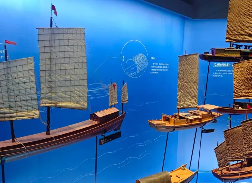 中國漕運博物館展廳傳統帆船木模型