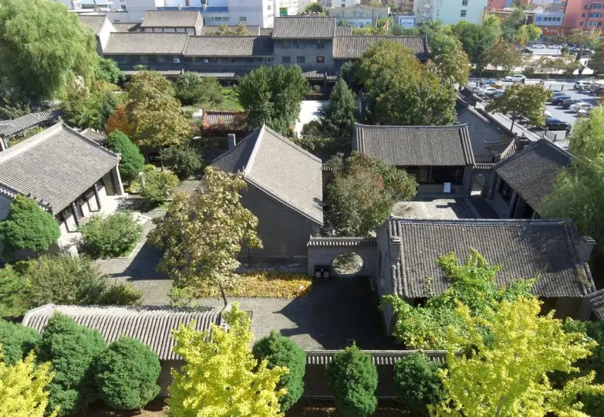 周恩来故居青砖瓦房与连进宅院俯瞰