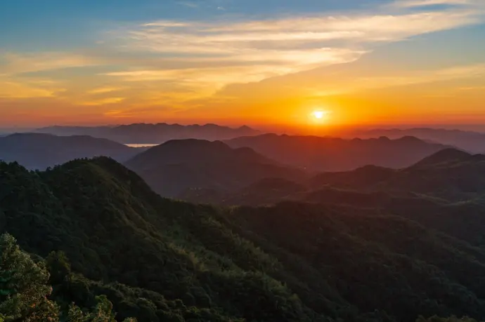 莫干山日出