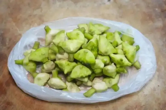 月河