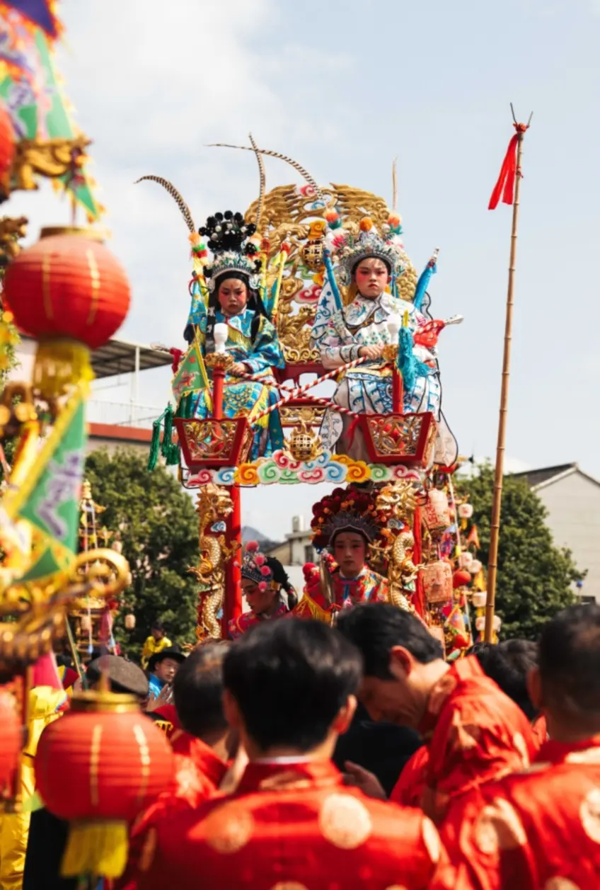 宁海前童古镇抬阁儿童戏装