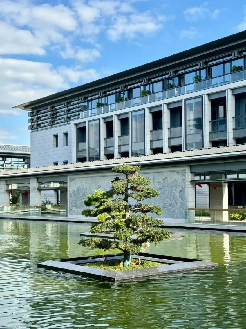 金陵海棠宾馆门楼外景竖图