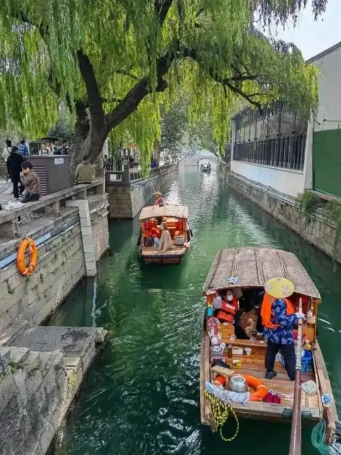 摇橹船