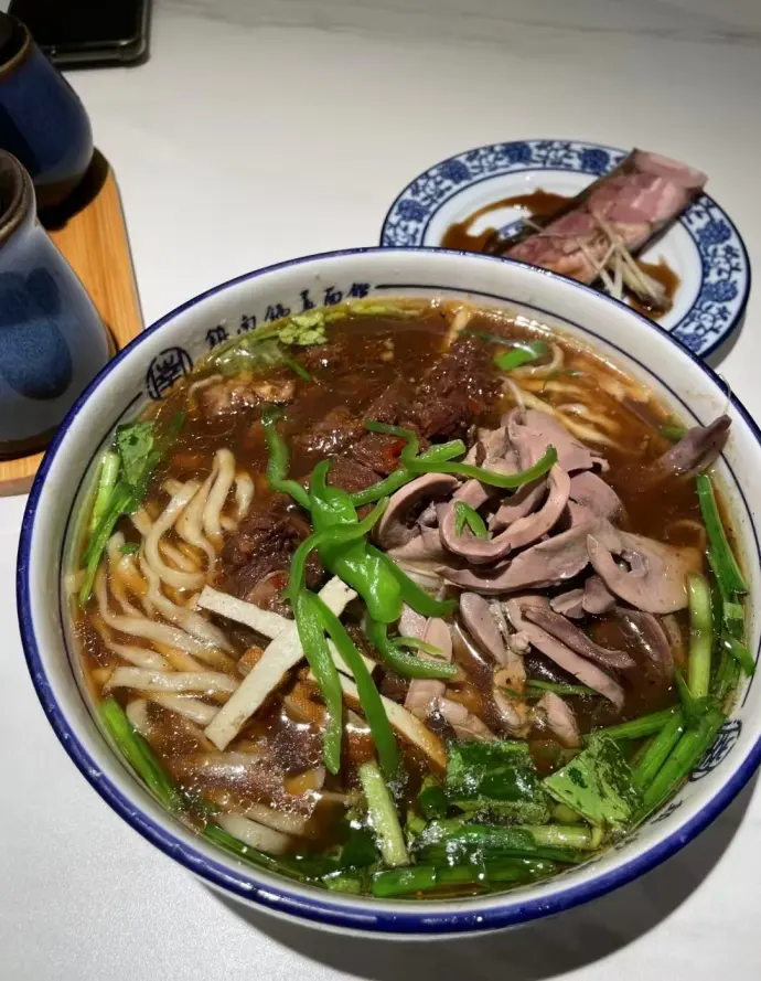 镇江锅盖面