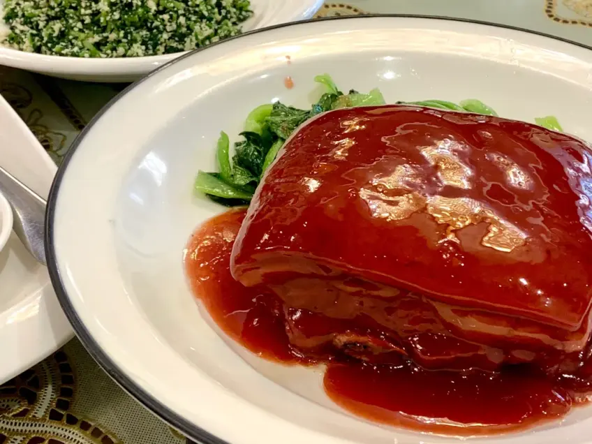 苏州樱桃肉红烧肉块特写