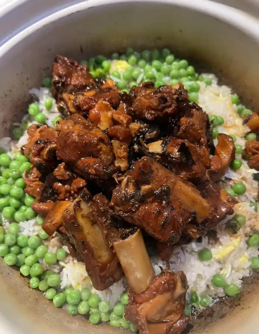 安吉佬子排拌饭配梅干菜