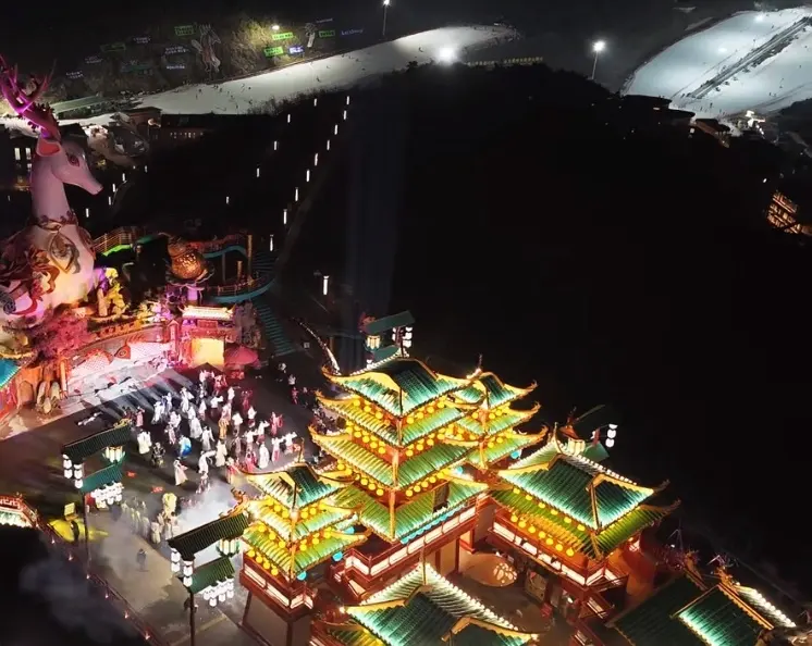 仙侠镇夜灯古建与汉服巡游广场