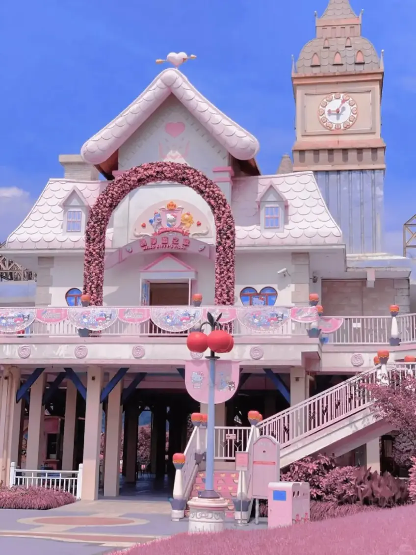 安吉Hello Kitty樂園粉色城堡豎圖