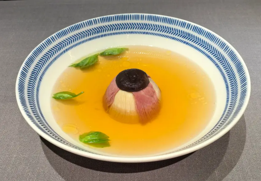 扣三丝火腿鸡丝笋丝装盘
