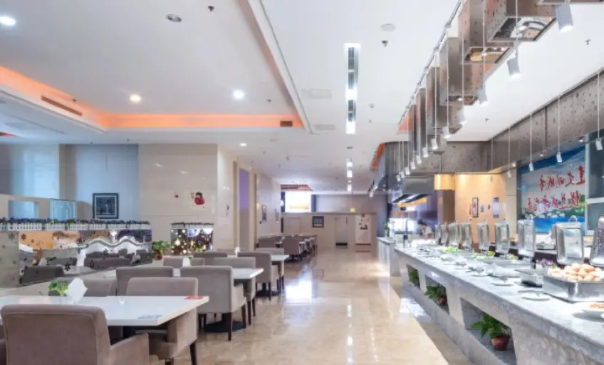天时晋酒店自助餐厅餐台与座席