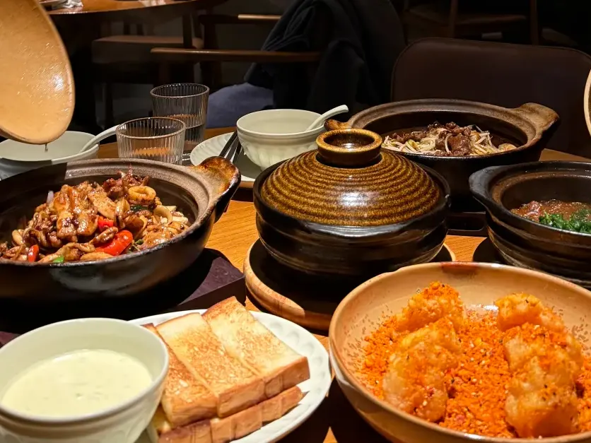 餐馆砂锅家常菜满桌景
