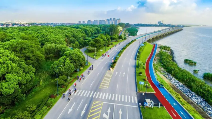 太湖濱公路與紅藍騎行道