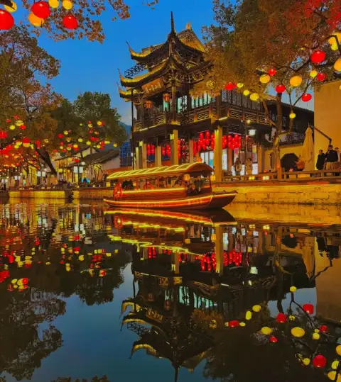 无锡夜游游玩指南,带你解锁南禅寺南下塘夜景,解锁无锡旅行新方式!