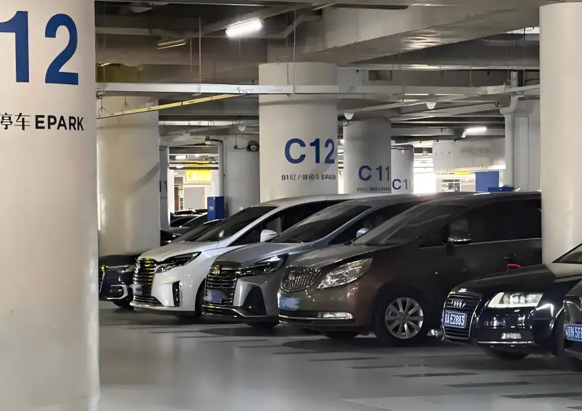 普陀山機場停車場車位與指示