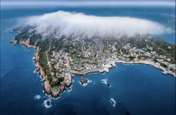 東極島