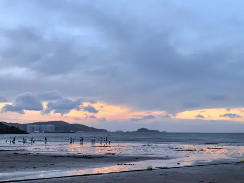 走进东海,来舟山旅行感受原生态嵊泗列岛海岛风情,品尝地道舟山美食享受治愈海岛风光