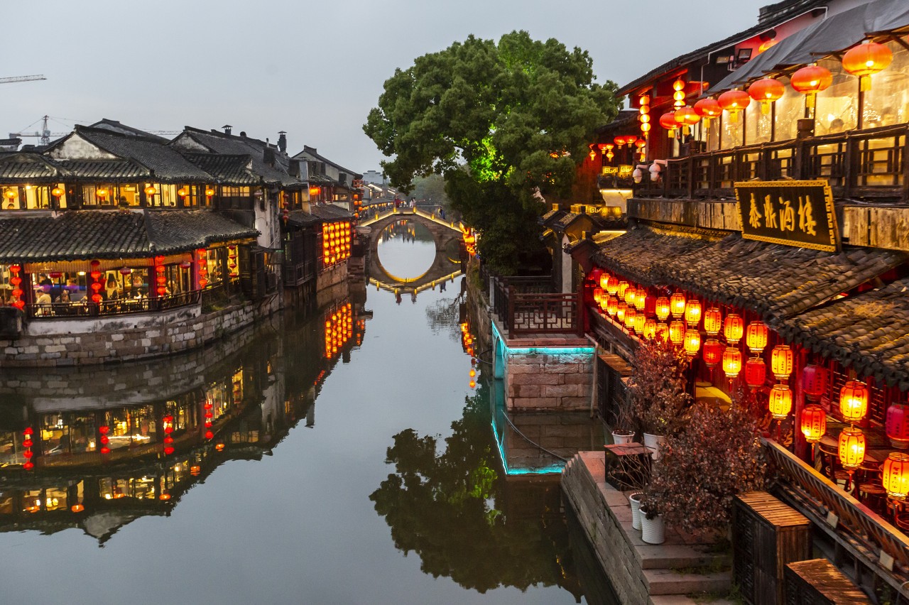 西塘游玩攻略，牵手逛遍水乡日夜，温柔解锁专属情侣二人甜蜜时光