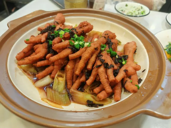 吴记小圆楼梅干菜鸡爪
