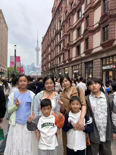 姐妹组团上海亲子游，大人一心打卡美食风景，小朋友只顾疯玩，累却快乐着