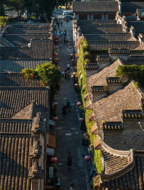 来镇江旅游可以溜娃吗?到西津渡历史街区来,让你轻松带娃出行不踩雷