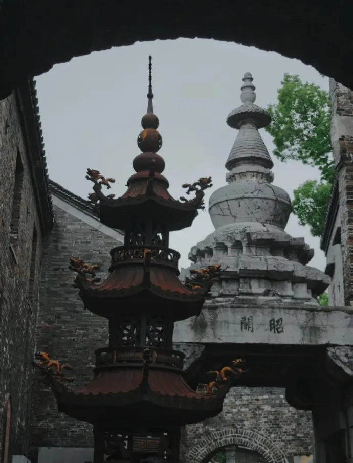 昭关石塔