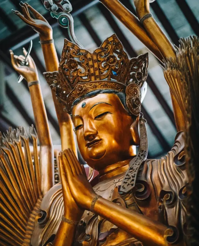 罗汉堂千手观音