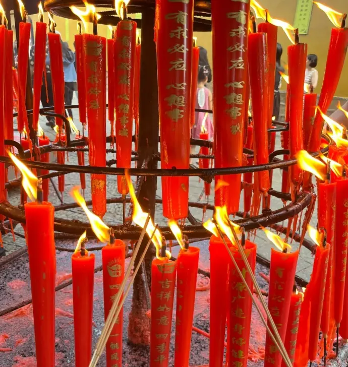 西园寺烧香