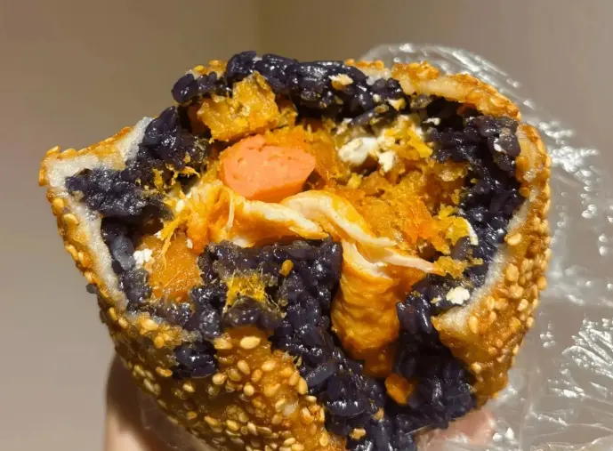 夏季早點烏米飯