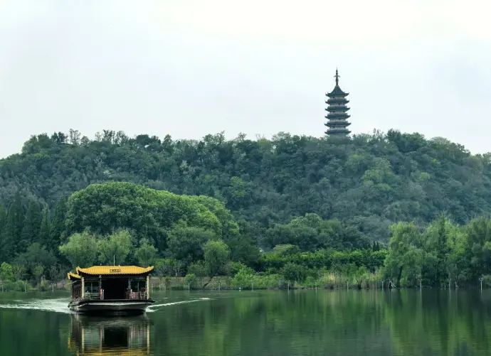 焦山