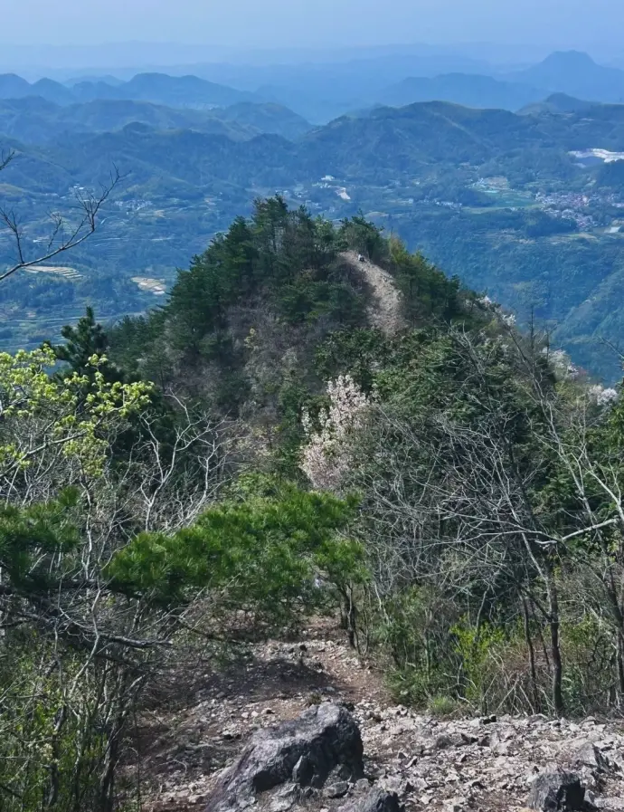 天姥山
