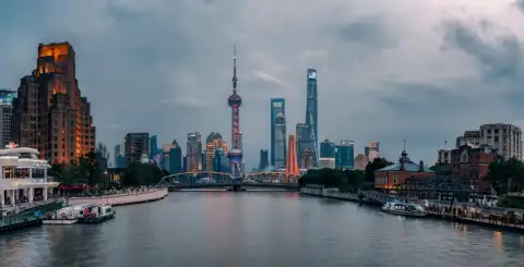 最近计划去上海、苏杭、南京玩一周左右, 有旅游路线推荐吗？费用在2000多人民币